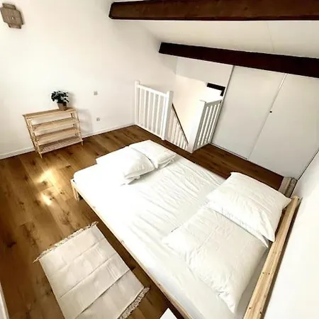 T3 Front De Apartment